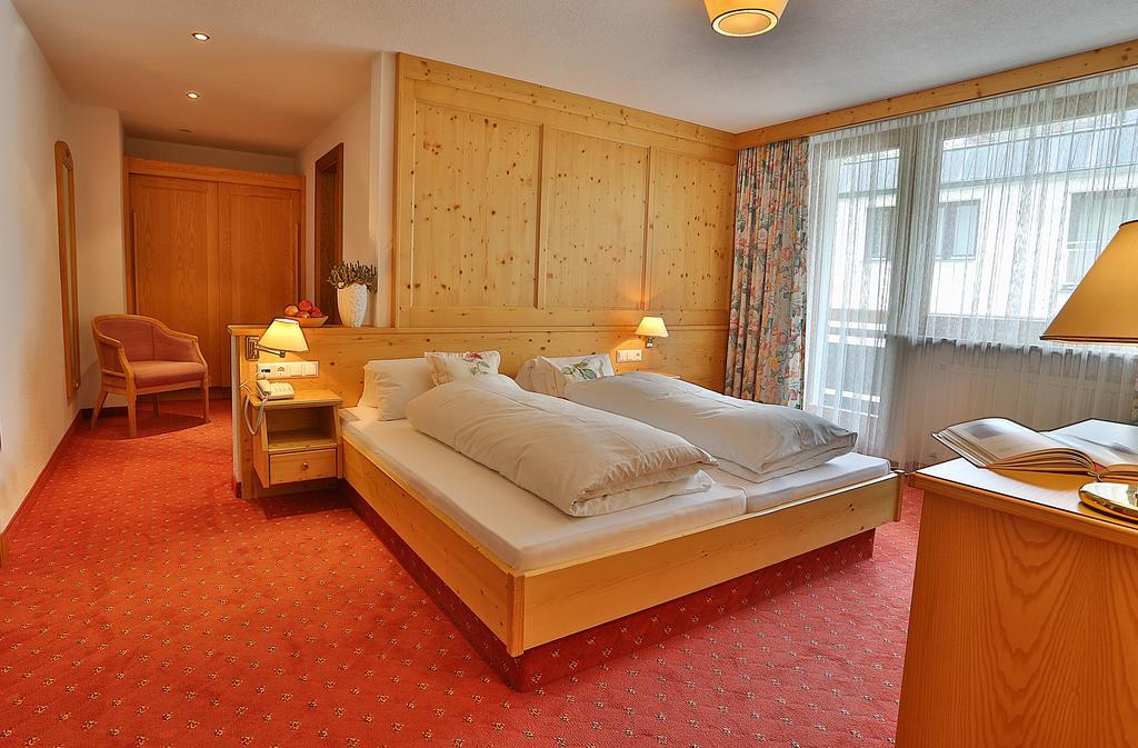 Hotel Astoria Serfaus Esterno foto